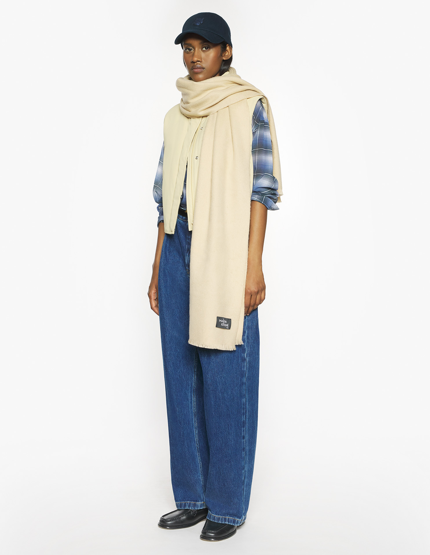 WOOL FRINGE SCARF