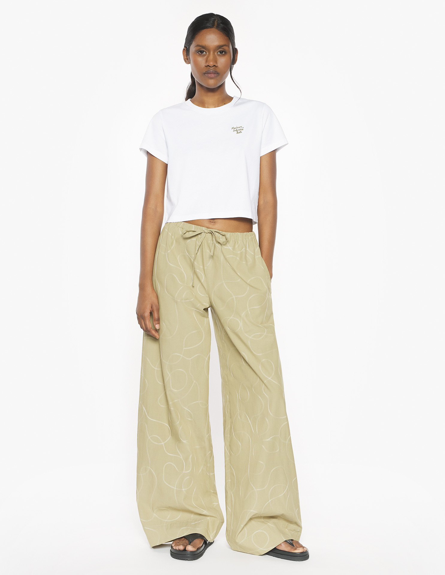 DESA\u0020DESIGN\u0020EMBROIDERED\u0020PANTS