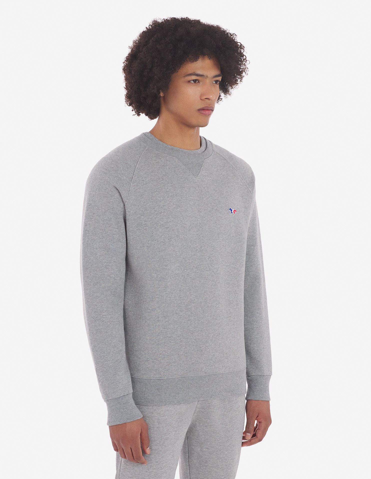 TRICOLOR FOX PATCH CLEAN SWEATSHIRT | Maison Kitsuné