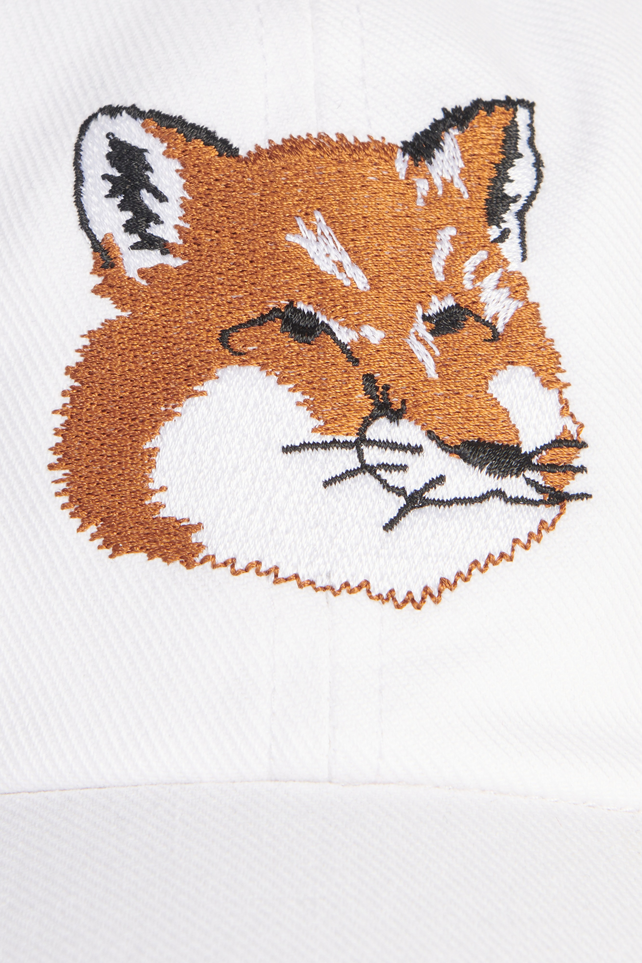 LARGE FOX HEAD EMBROIDERY 6P CAP