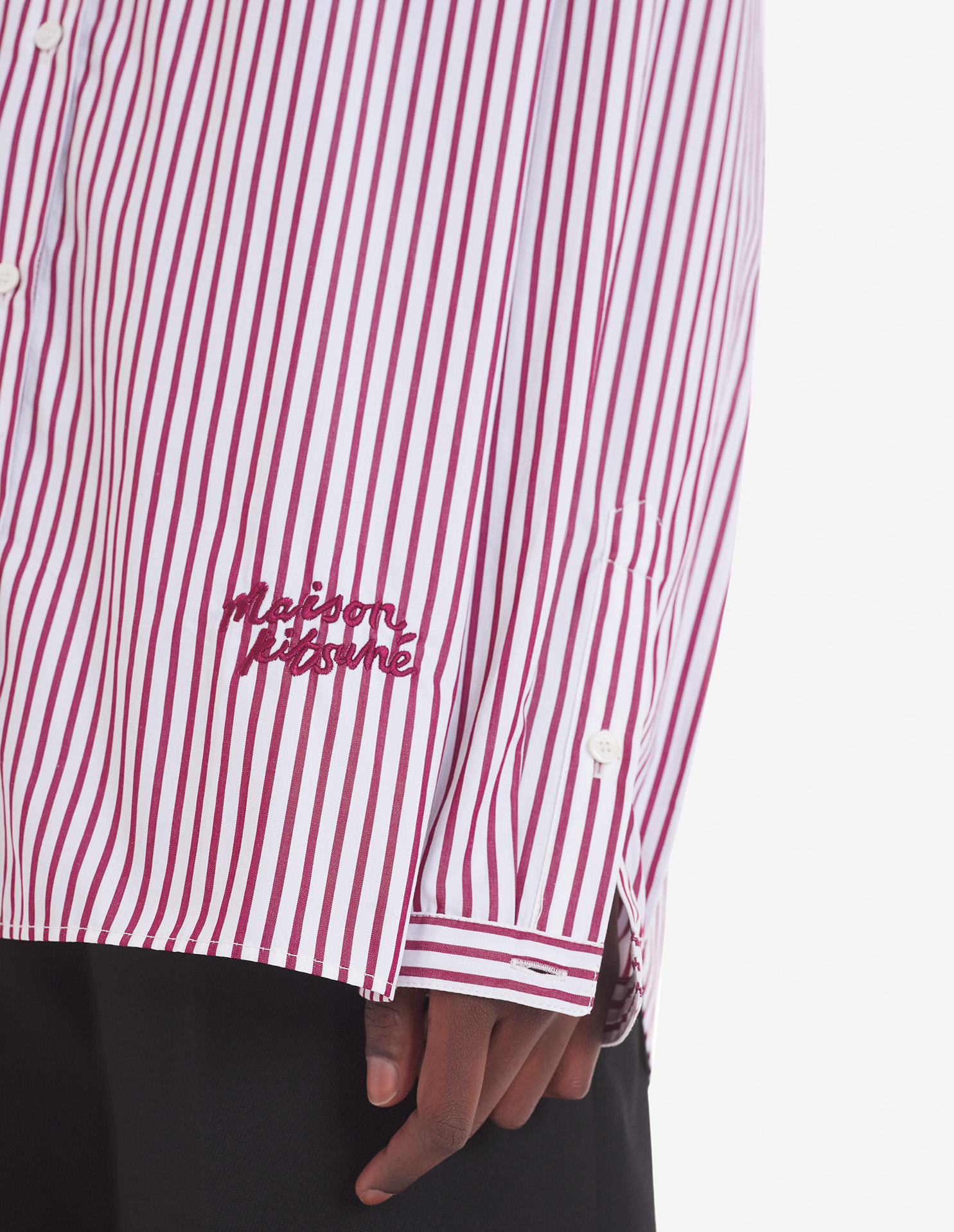 OVERSIZE SHIRT IN STRIPED COTTON WITH LOGO HANDWRI | Maison Kitsuné