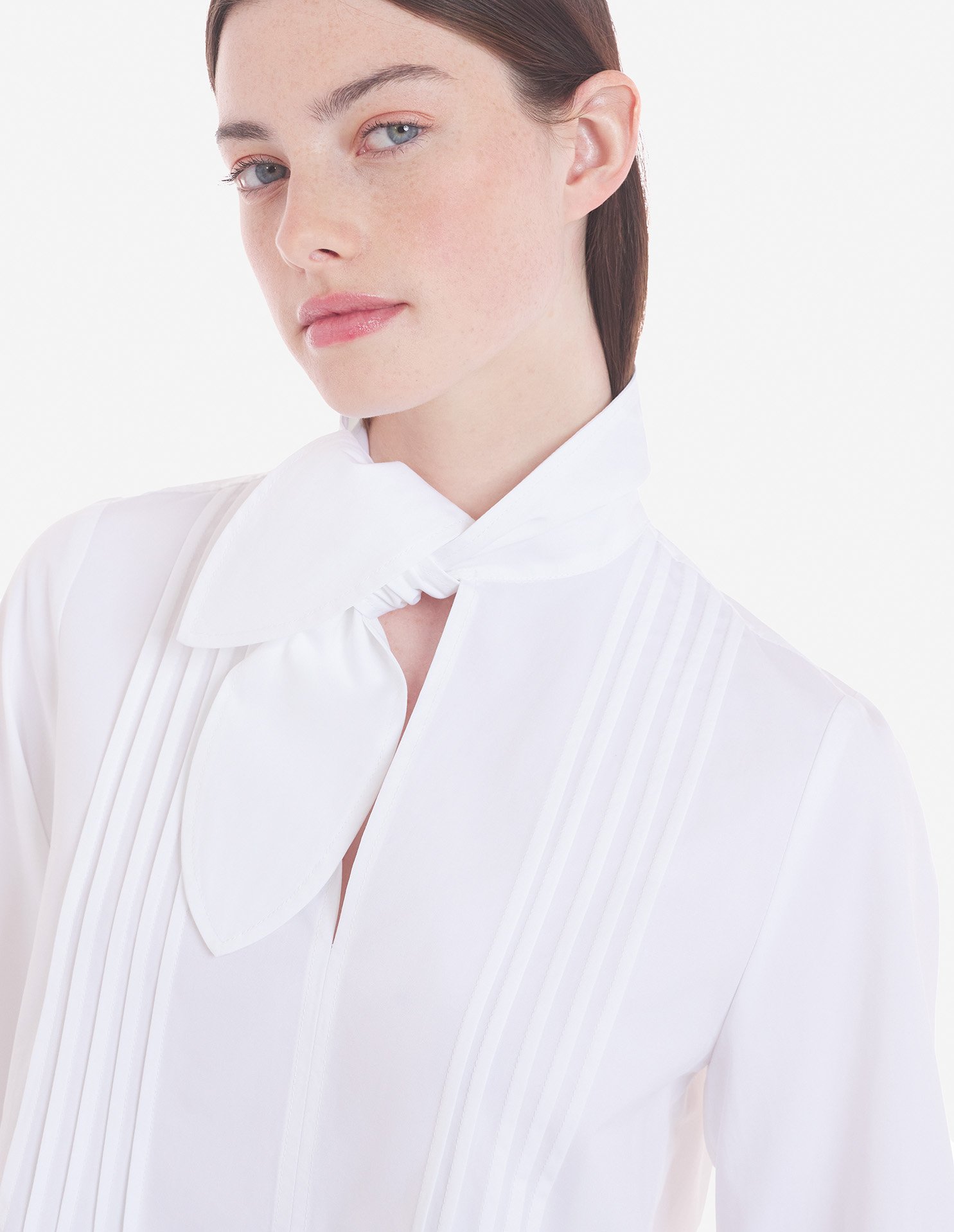 SCARF L/S BLOUSE WITH GATHERING DETAILS IN COTTON | Maison Kitsuné