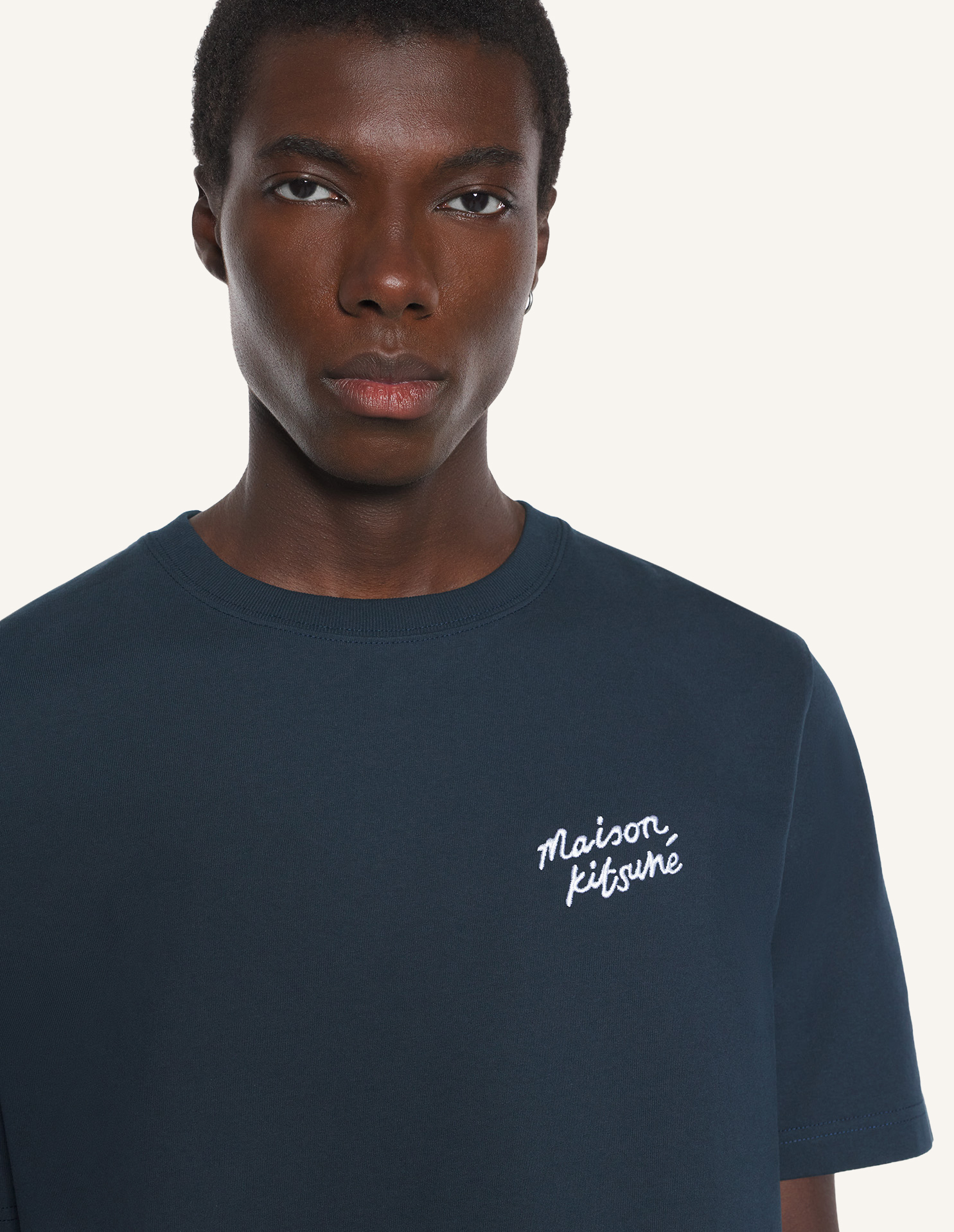 MAISON\u0020KITSUNE\u0020HANDWRITING\u0020COMFORT\u0020TEE\u002DSHIRT