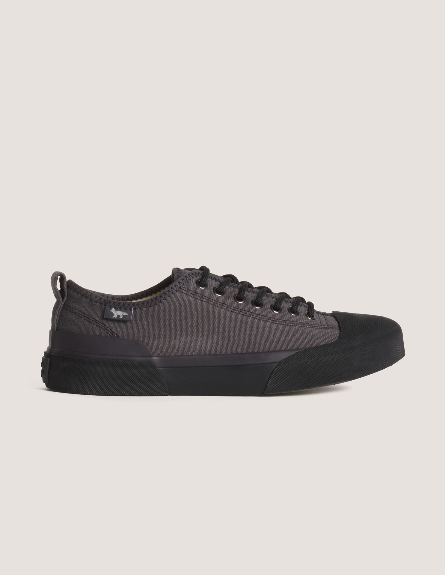 CANVAS\u0020SNEAKERS