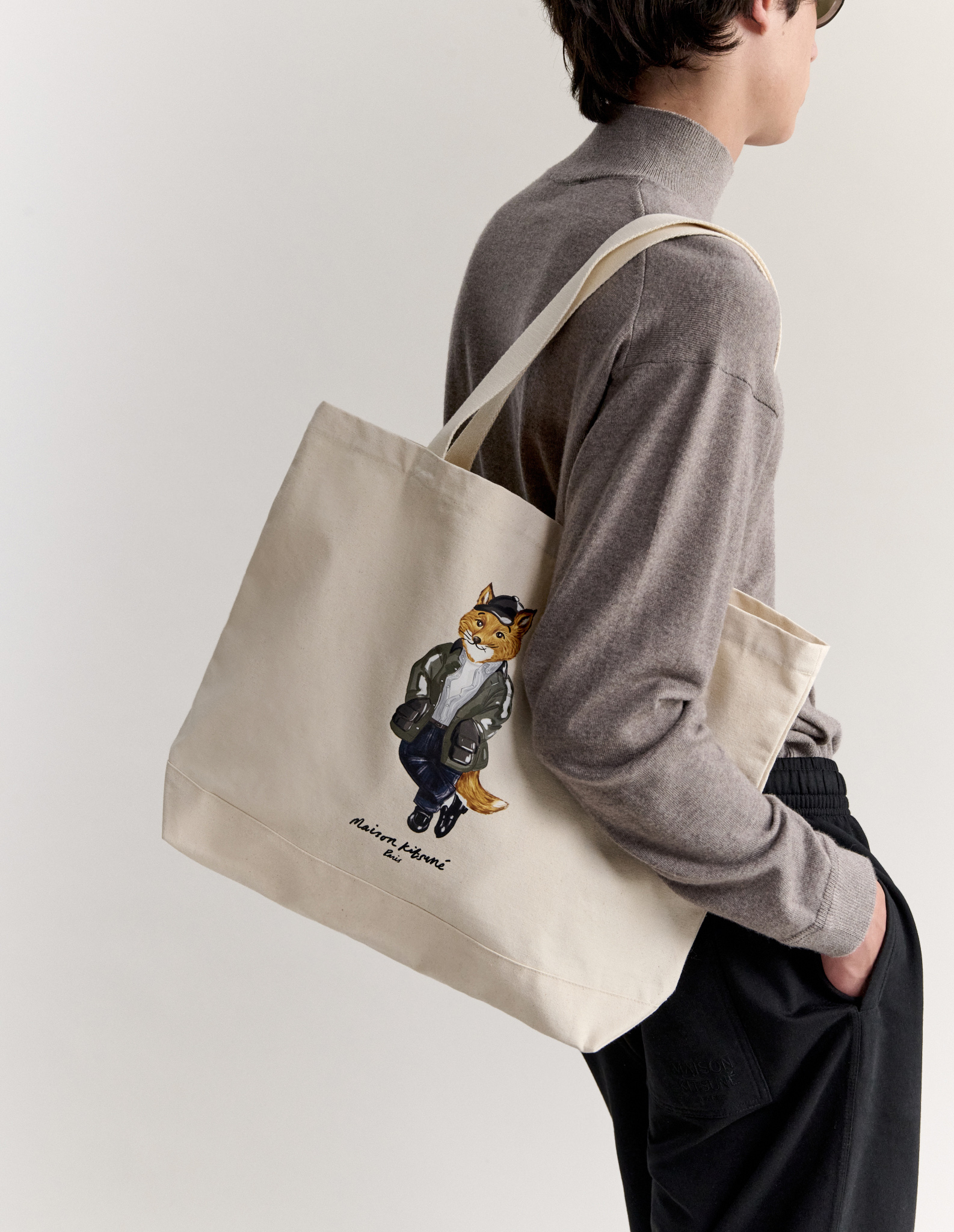 WEEKEND\u0020FOX\u0020TOTE