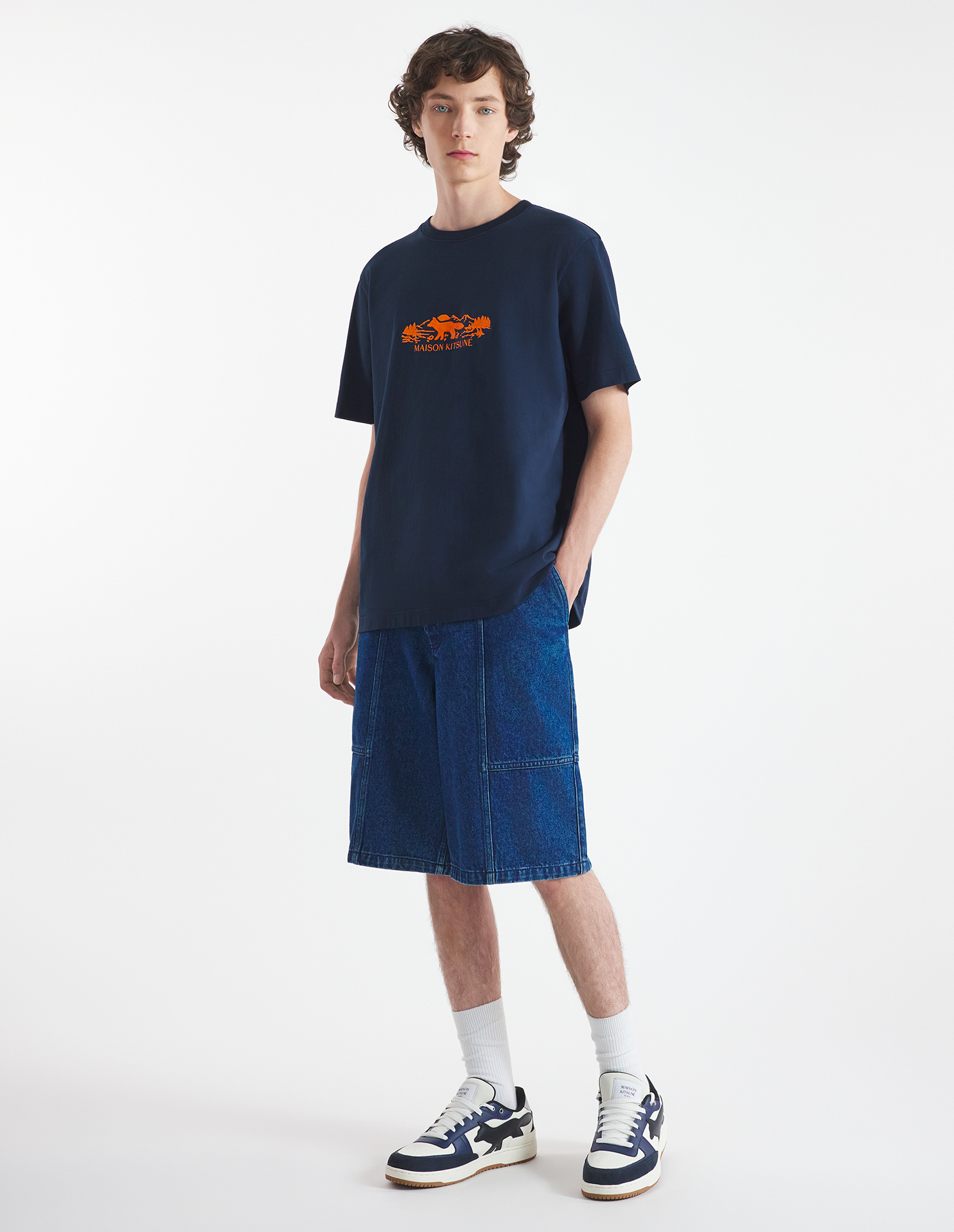 OUTDOOR PROFILE FOX COMFORT TEE-SHIRT | Maison Kitsuné