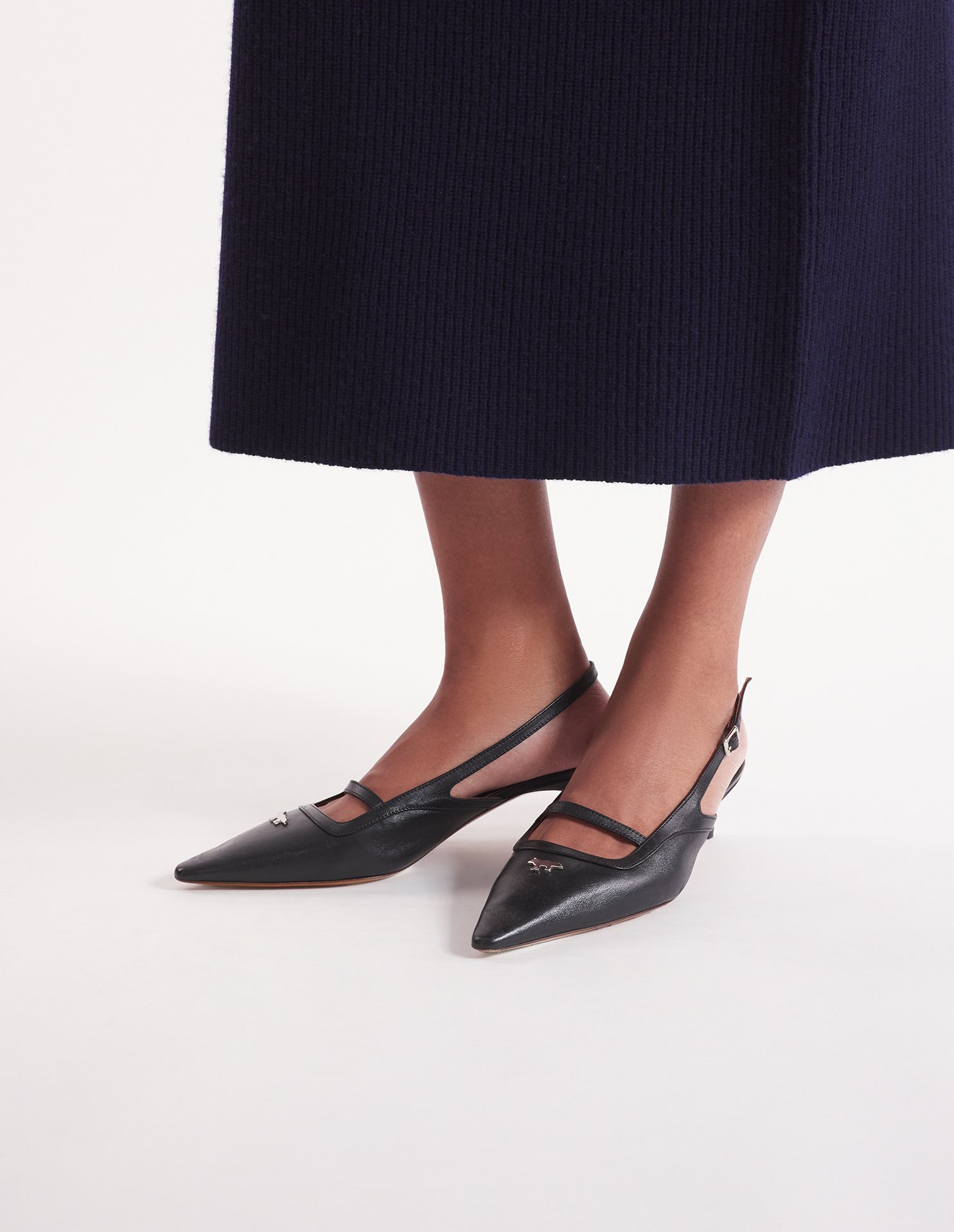 LEATHER POINTY SLING BACK | Maison Kitsuné