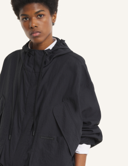 Coats and jackets for women – Warm & trendy | Maison Kitsuné