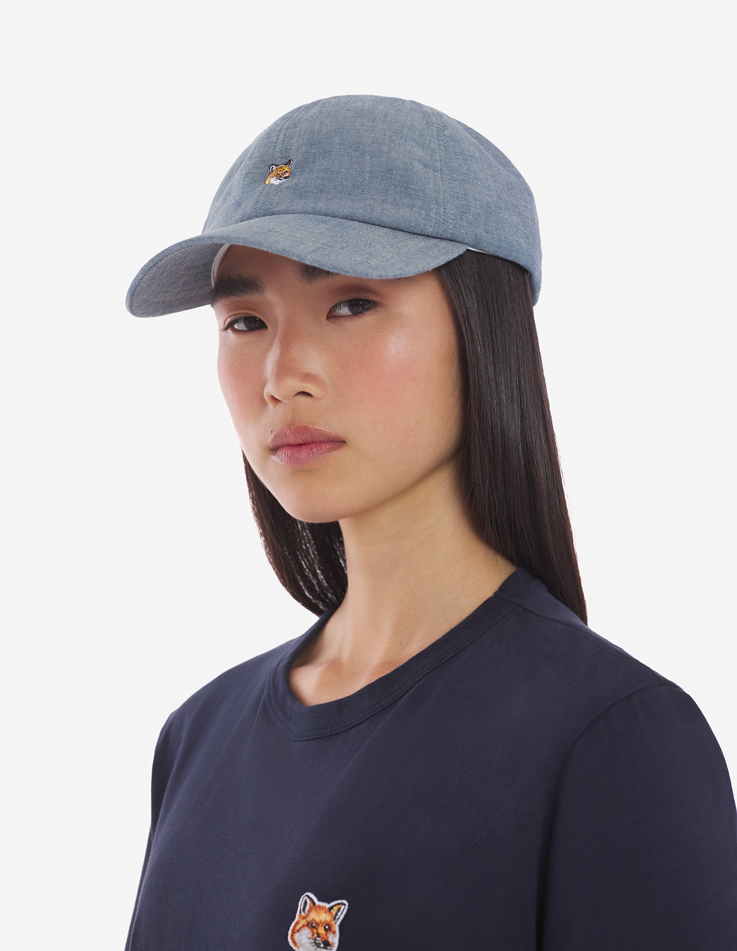 SMALL FOX HEAD EMBROIDERY 6P CAP | Maison Kitsuné