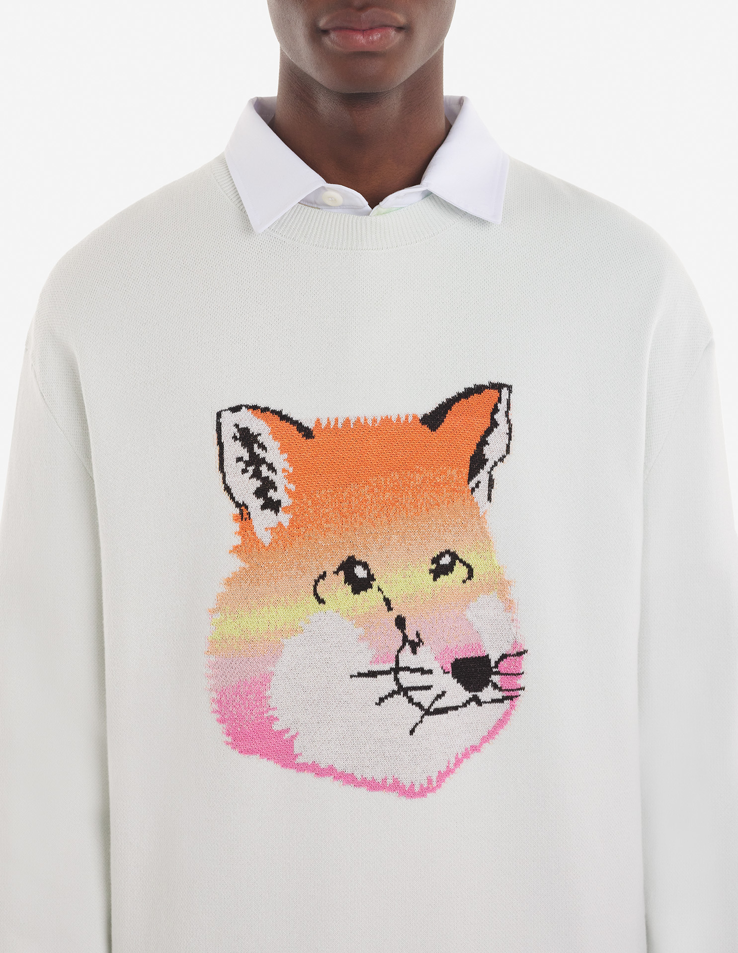 VIBRANT FOX HEAD INTARSIA COMFORT PULLOVER | Maison Kitsuné