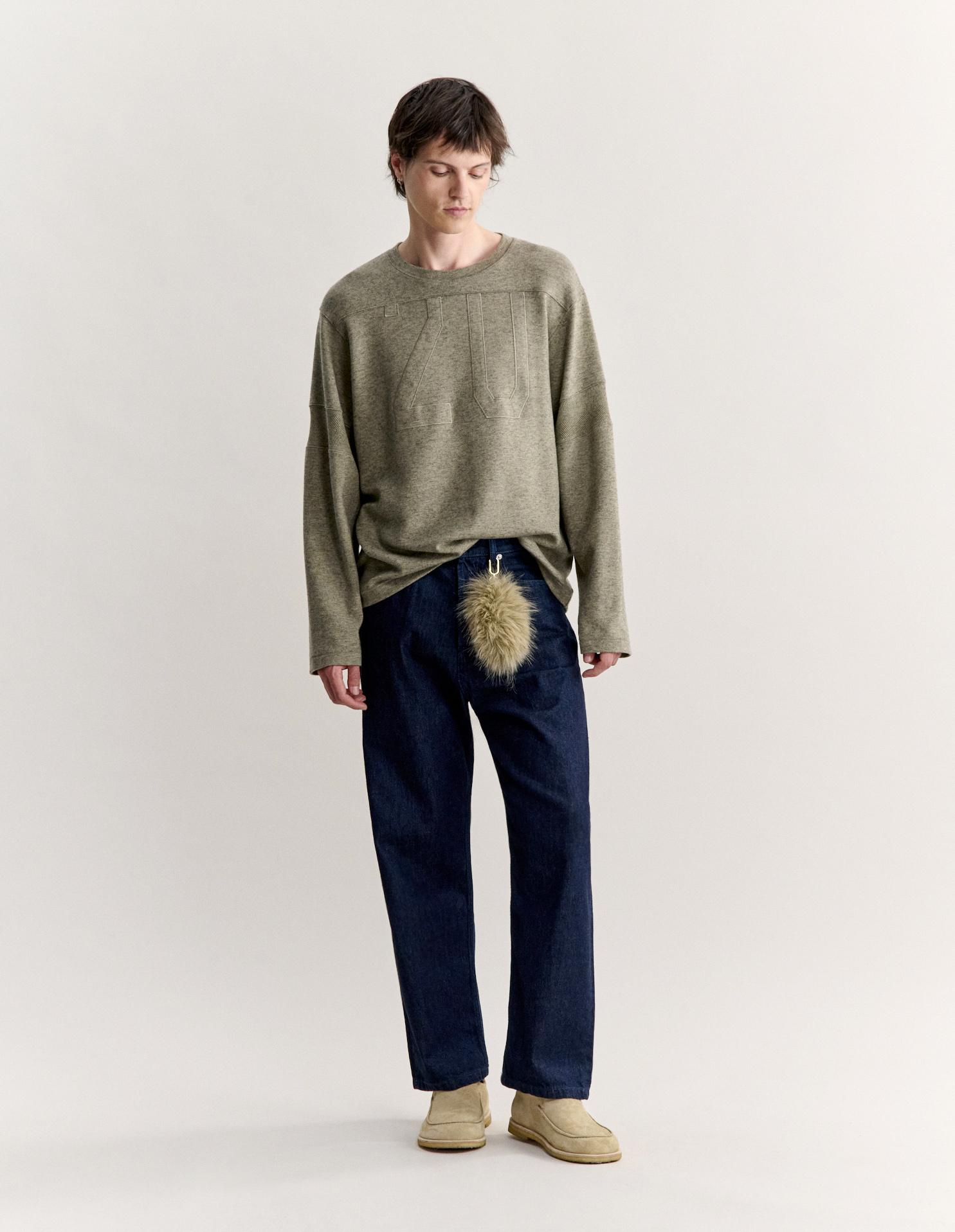 REGULAR JEANS