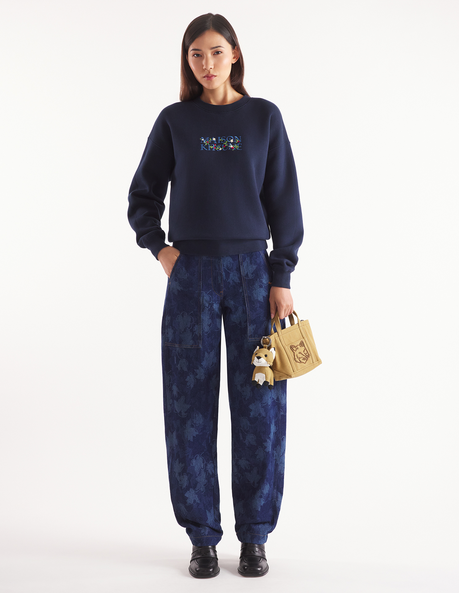 MAISON KITSUNE STRAWBERRY LEAF COMFORT SWEATSHIRT