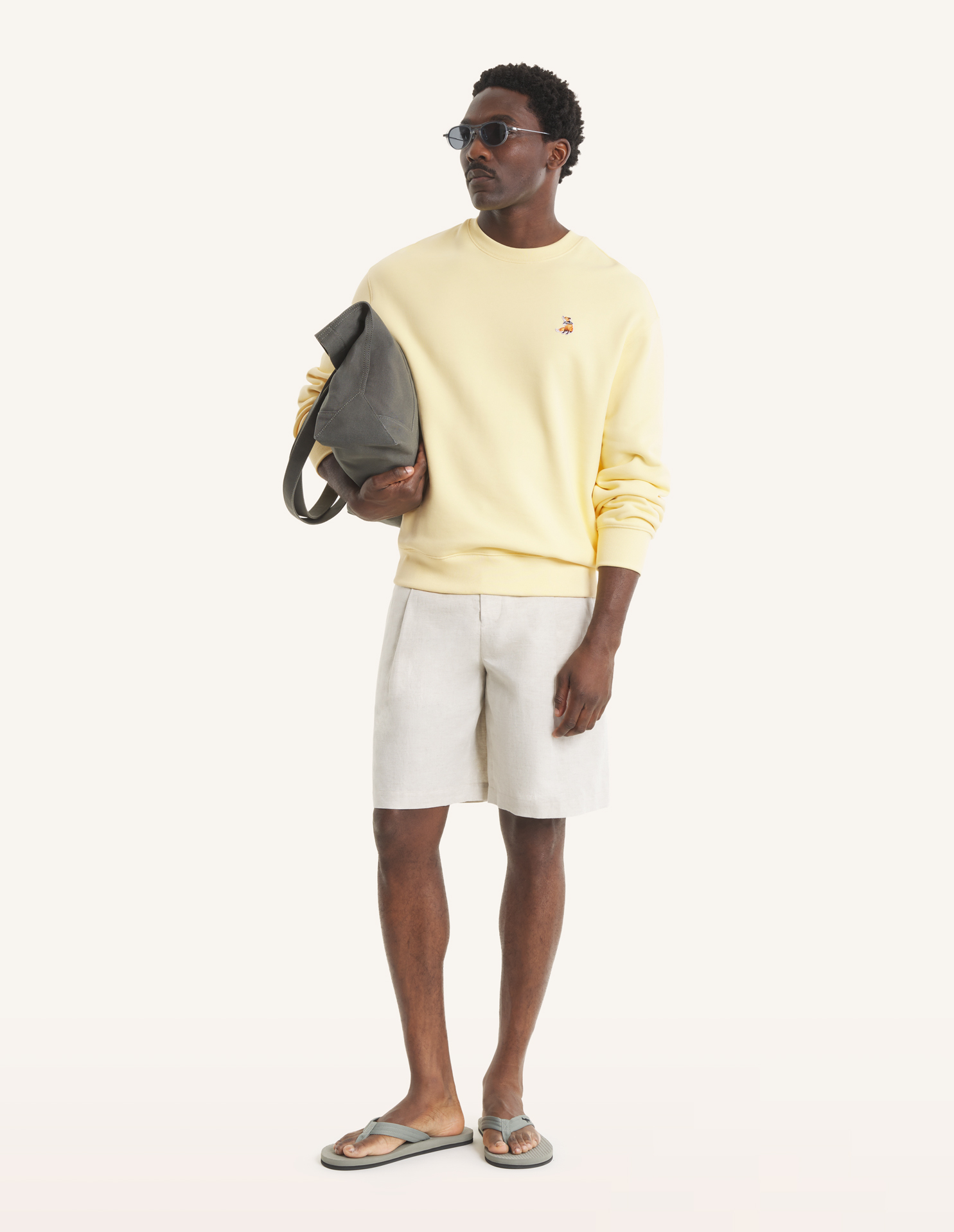 DREAMING FOX COMFORT SWEATSHIRT