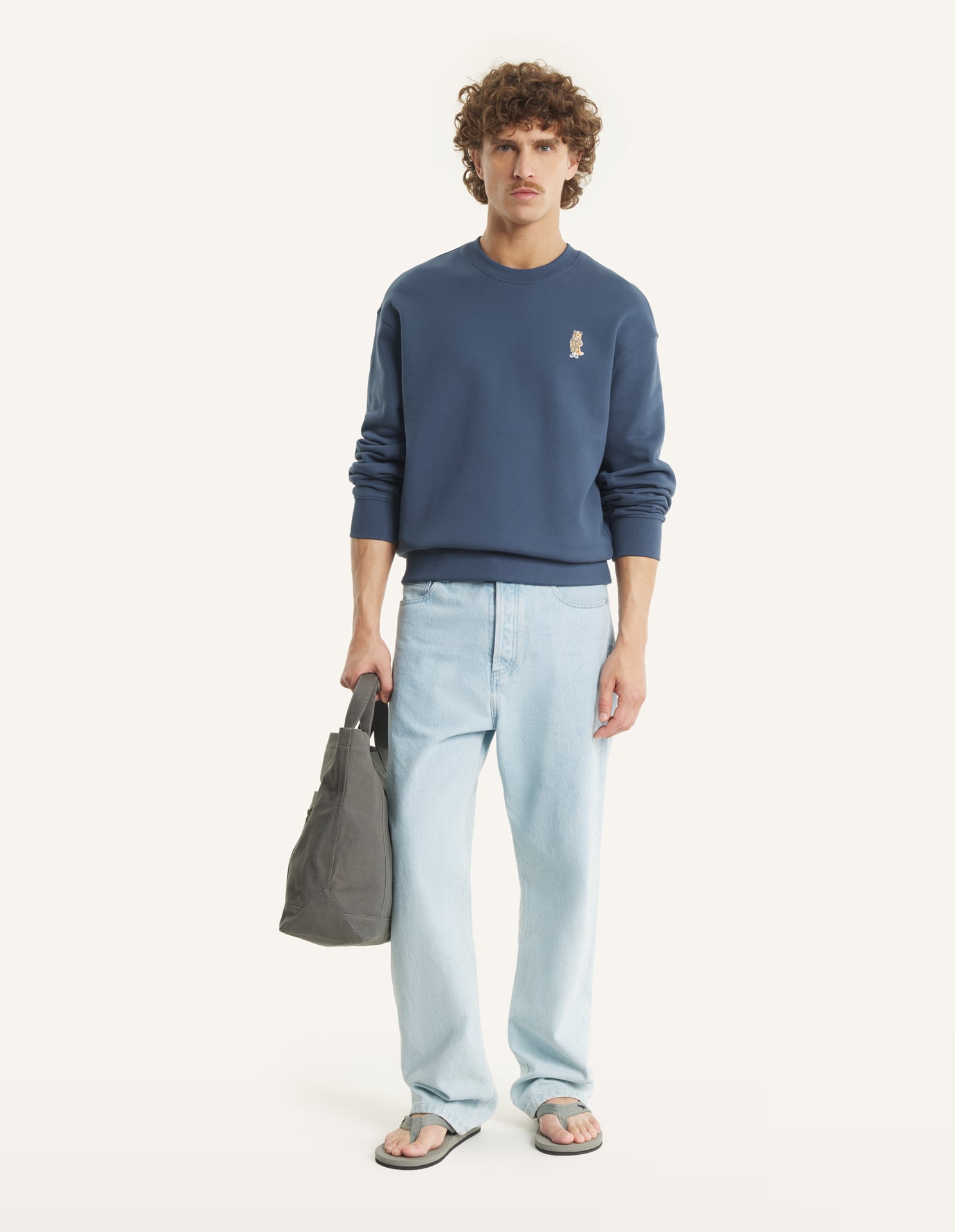 DRESSED FOX COMFORT SWEATSHIRT