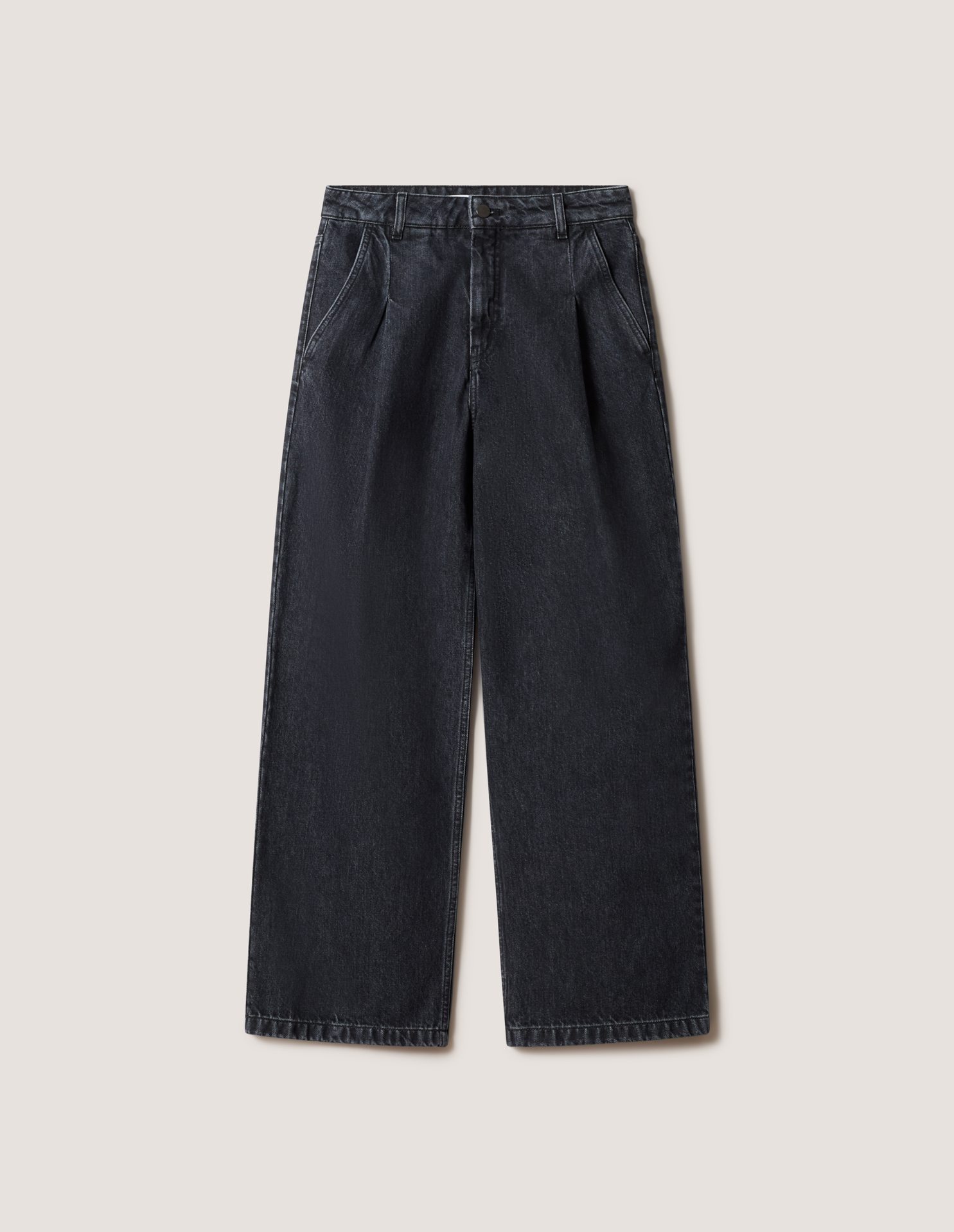 PLEATED JEANS