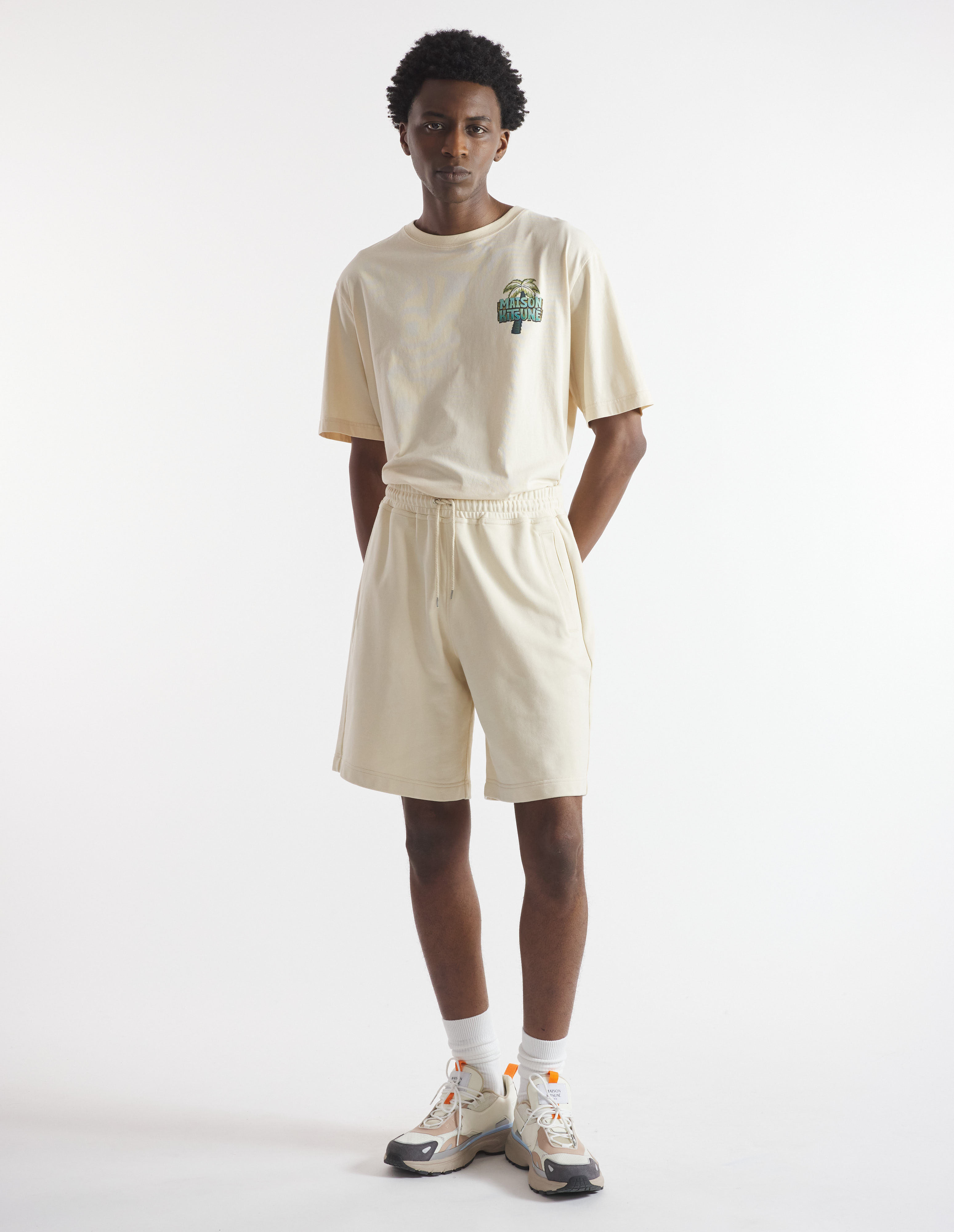 6-18 MAISON KITSUNE BEACH CLUB OVERSIZED TEE-SHIRT