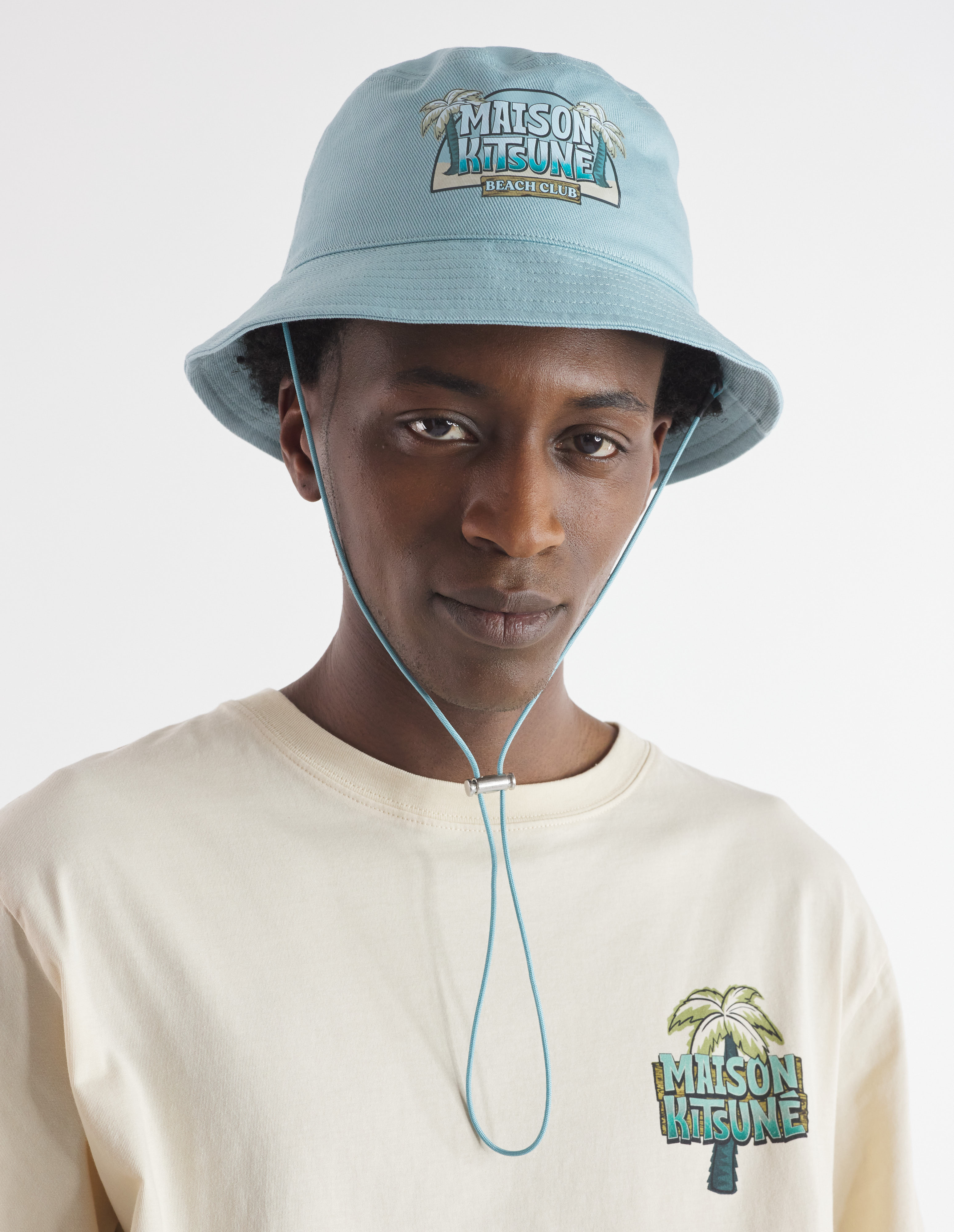 618 MAISON KITSUNE BEACH CLUB BUCKET HAT