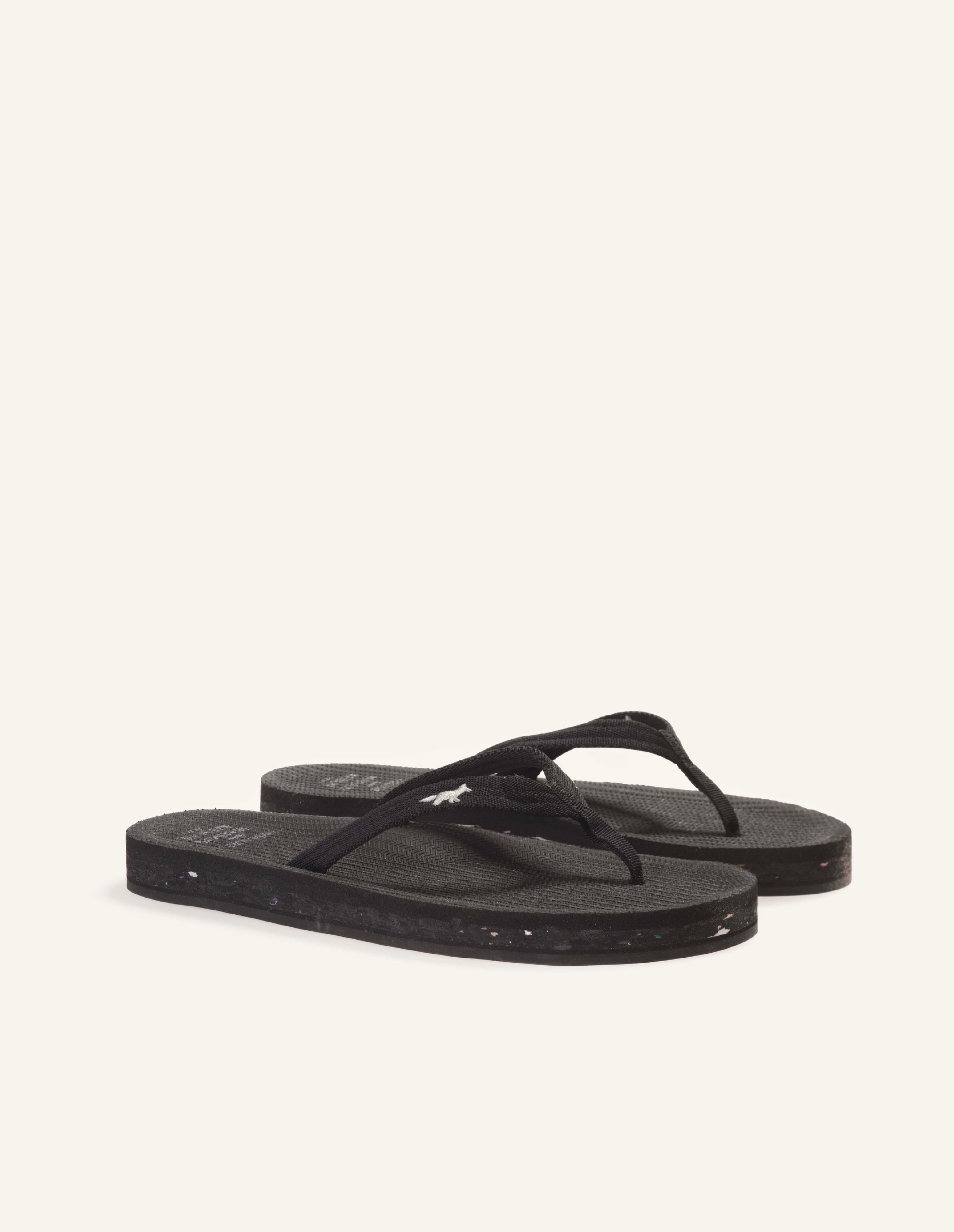 MAISON KITSUNE x INDOSOLE RIVERSOLE