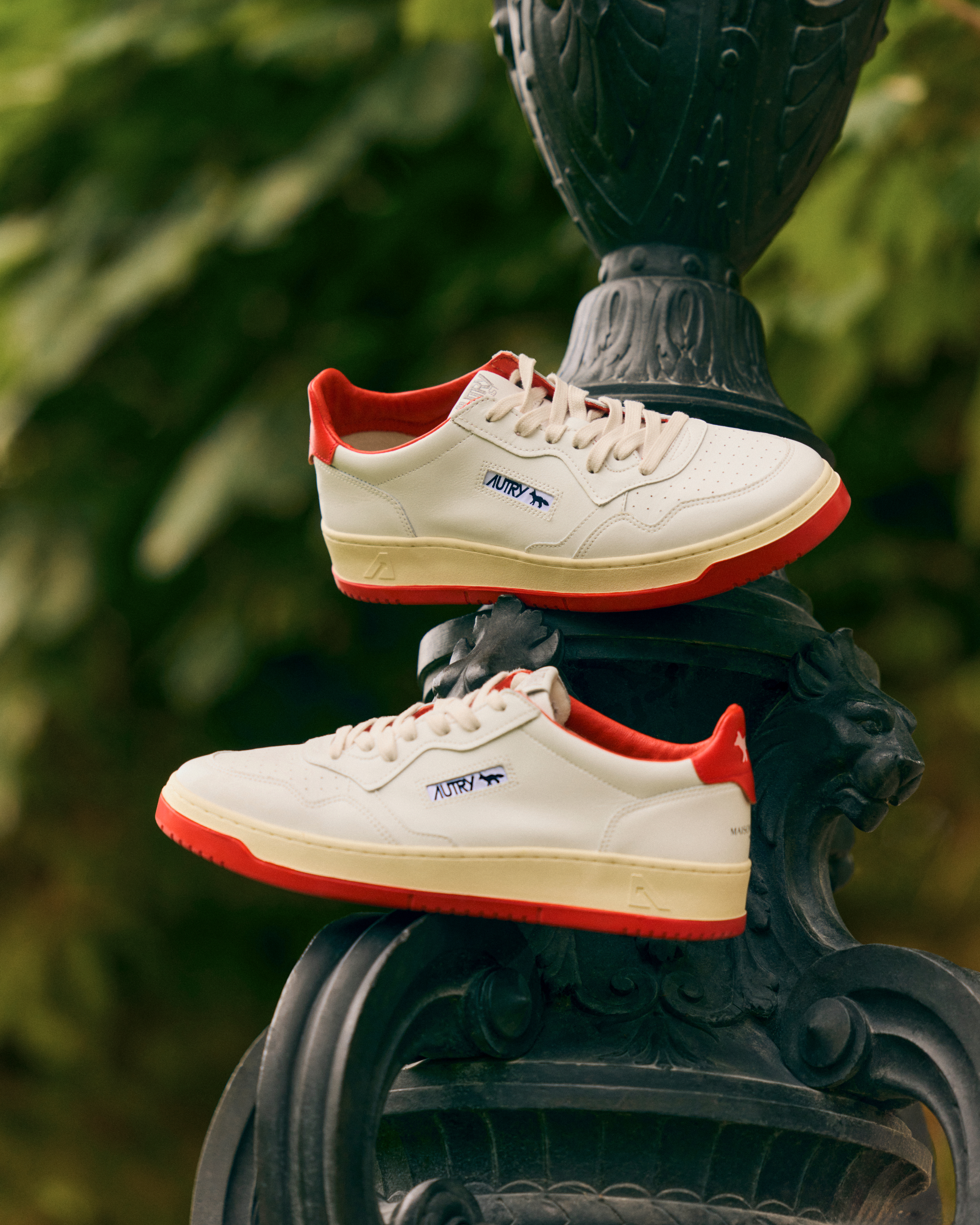 スニーカー - ウェア - レディース | Maison Kitsuné